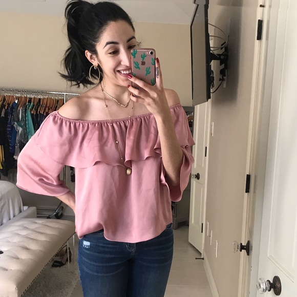 Mauve off the shoulder Everly top - Picture 3 of 3